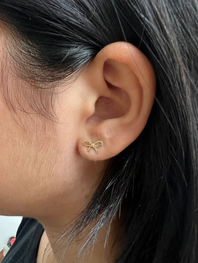 Classic Ribbon Stud Earring in 14k Solid Gold, Present Bow, Bow Tie, Knot Earrings, Screw back Earring