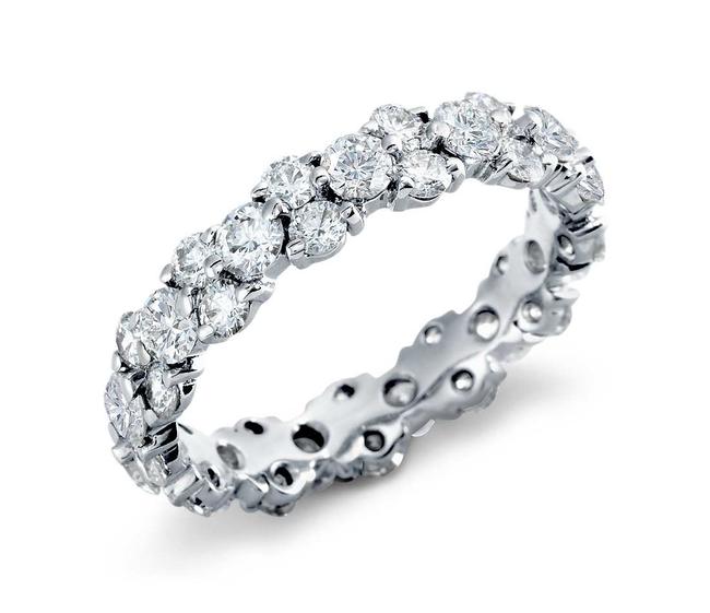 2.50CT LADIES ROUND CUT DIAMOND ETERNITY RING IN 14K WHITE GOLD